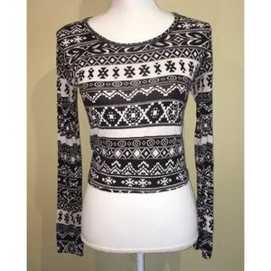 Delias Long Sleeve Crop Top Aztec Print Size L